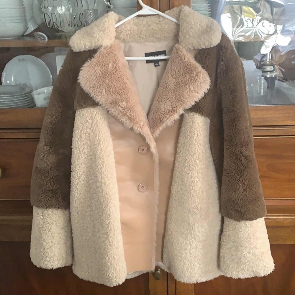 Coat - Picture 3 of 5